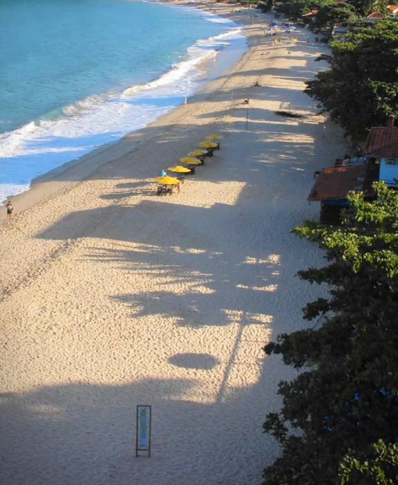 Praia do Meio em Trindade, Paraty